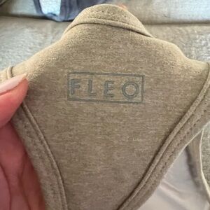 FLEO sports bra SIZE M worn a few times. Low to medium support